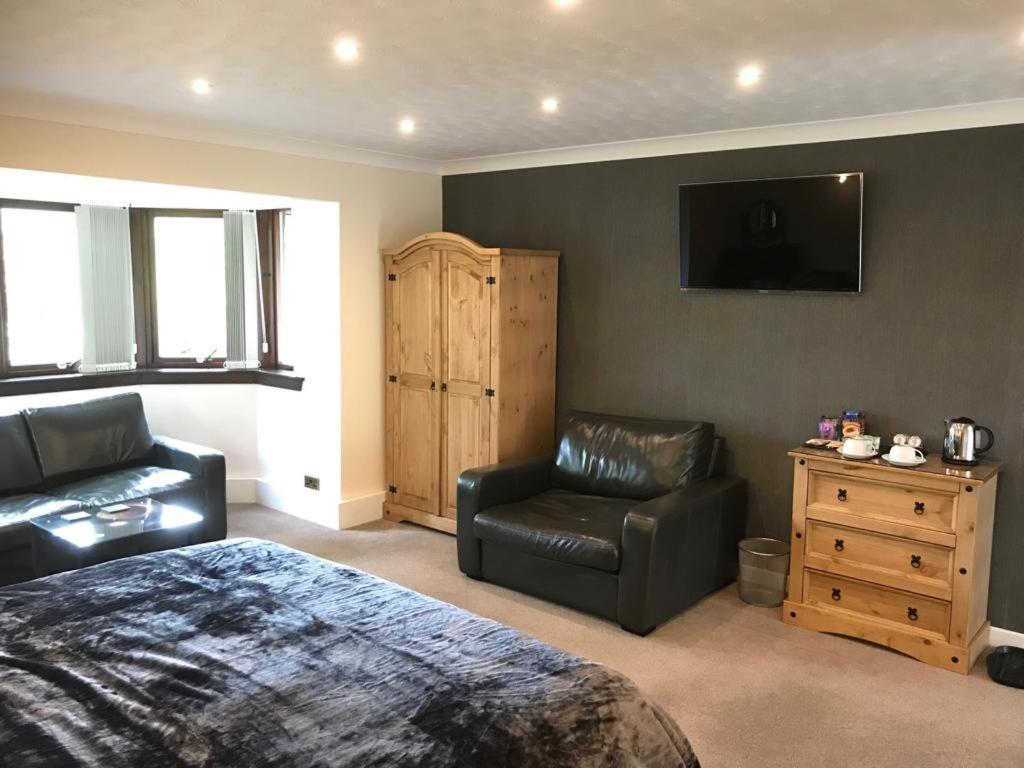 Tom Beag - Ben Nevis View Rooms Fort William Exterior foto